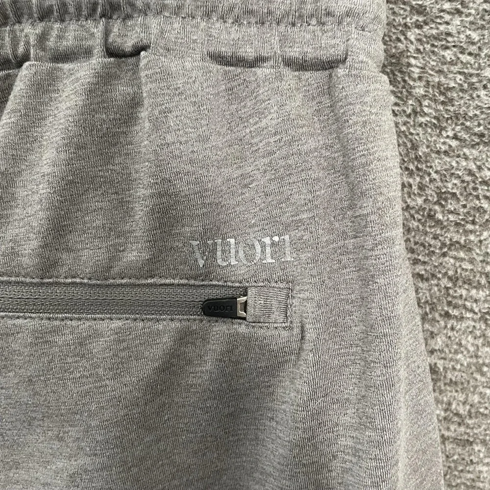 Vuori Sunday Performance Jogger Pants Mens XL Gray Jersey Knit Zip Athletic